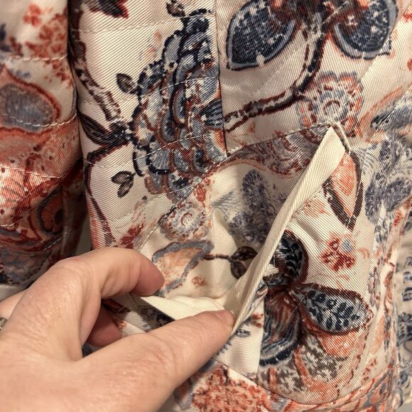 LOFT Floral Print Quilted Moto Jacket sz 8 Long Sleeve Patchwork Lyocell Cottage - Picture 4 of 10